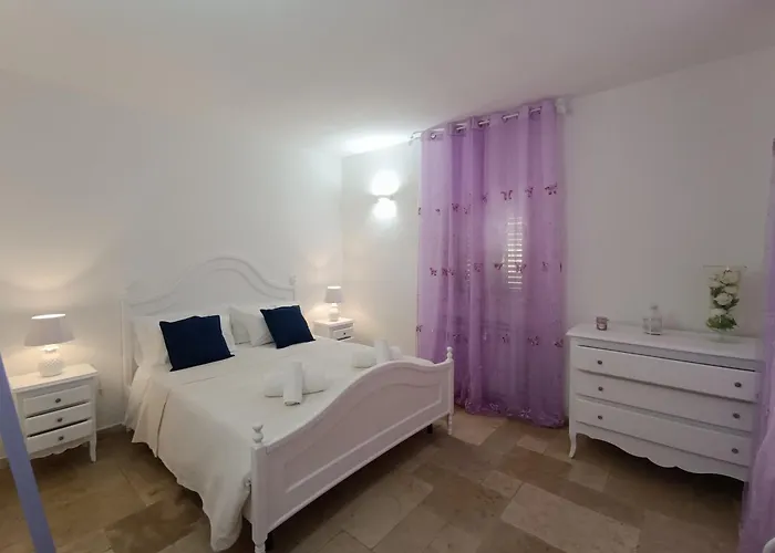 Trullo Bianco Ulivo Dom wakacyjny