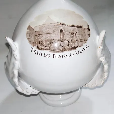 Trullo Bianco Ulivo Holiday home *
