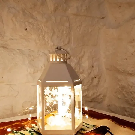 Trullo Bianco Ulivo * Ostuni